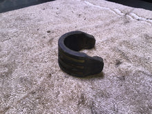 Load image into Gallery viewer, 2001 Yamaha YZ250F Gas tank strap
