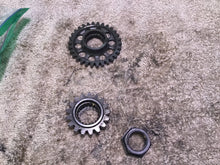 Load image into Gallery viewer, 2001 Yamaha YZ250F crankshaft gears
