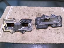 Load image into Gallery viewer, 1993 Yamaha WaveRunner 3 650 Intake manifold reeds
