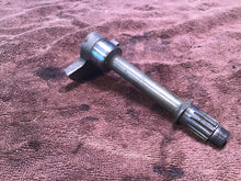 Load image into Gallery viewer, 1998 Yamaha YZ400F counter balance shaft
