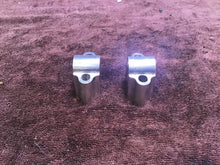 Load image into Gallery viewer, 1998 Yamaha YZ400F Handle bar mounts
