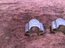 Load image into Gallery viewer, 1998 Yamaha YZ400F Handle bar mounts
