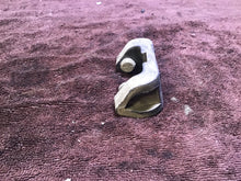 Load image into Gallery viewer, 1998 Yamaha YZ400F gas tank rubber dampener
