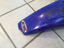 Load image into Gallery viewer, 1998 Yamaha YZ400F rear fender used
