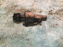 Load image into Gallery viewer, 1970 Honda CB750 timing chain tensioner
