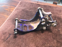 Load image into Gallery viewer, 2003 Yamaha TTR125 Front motor mount
