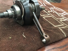 Load image into Gallery viewer, 1974 Suzuki TS100 crankshaft crank rod bearings
