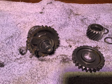 Load image into Gallery viewer, 1975 Yamaha DT100 kickstart spindle kick start primary secondary Gear
