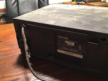Load image into Gallery viewer, Toshiba W528 4 Head HIFI VHS VCR Player Recorder for parts does not display
