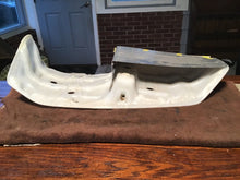 Load image into Gallery viewer, 1986 Suzuki GSXR750 GSXR 750 seat pan
