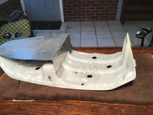 Load image into Gallery viewer, 1986 Suzuki GSXR750 GSXR 750 seat pan
