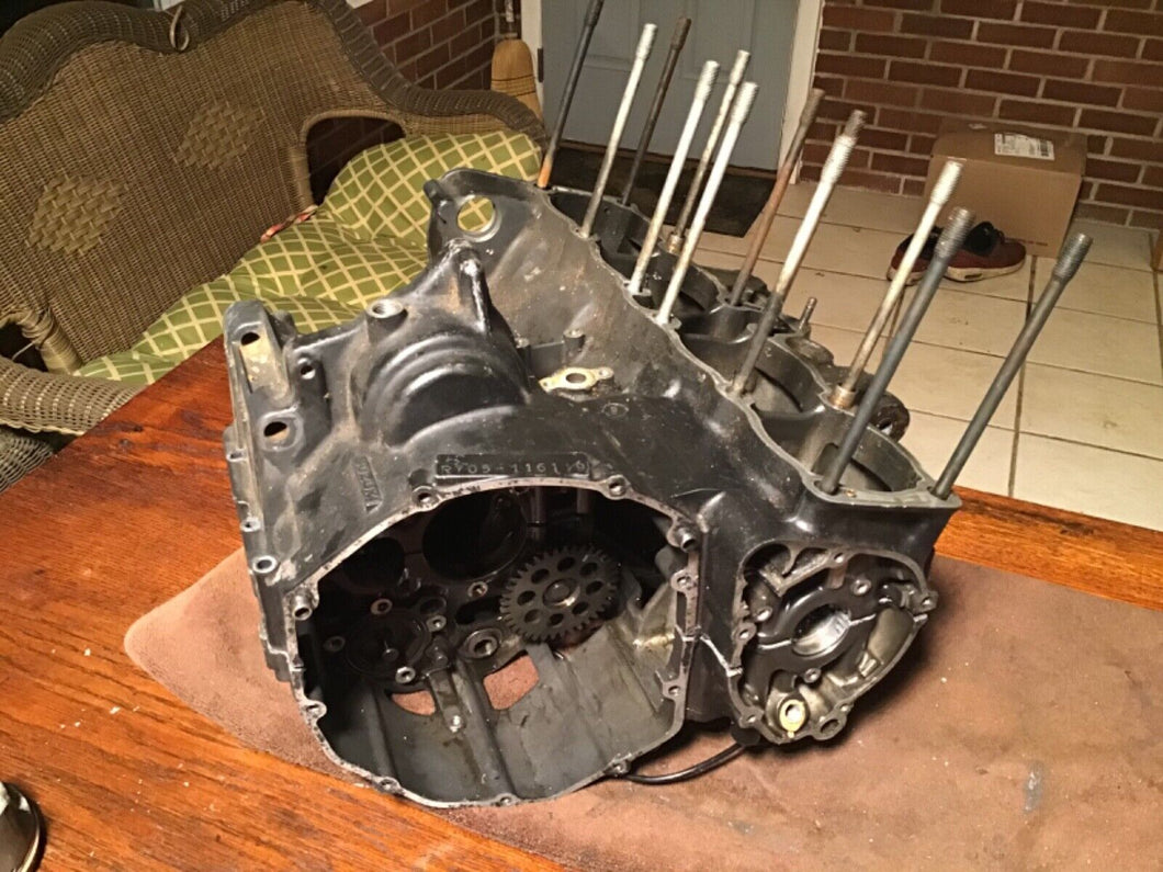 1986 87 88 Suzuki GSXR750 GSXR 750 Crankcase engine block crank case cases