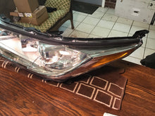 Load image into Gallery viewer, NEW LEFT HEADLIGHT FITS TOYOTA HIGHLANDER LE PLUS 2017 81150-0E330 TO2502251
