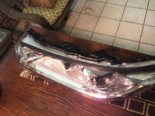 Load image into Gallery viewer, NEW LEFT HEADLIGHT FITS TOYOTA HIGHLANDER LE PLUS 2017 81150-0E330 TO2502251
