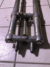 Load image into Gallery viewer, 1991 SUZUKI RM125 RM 125 front forks suspension triple tree front axle front end
