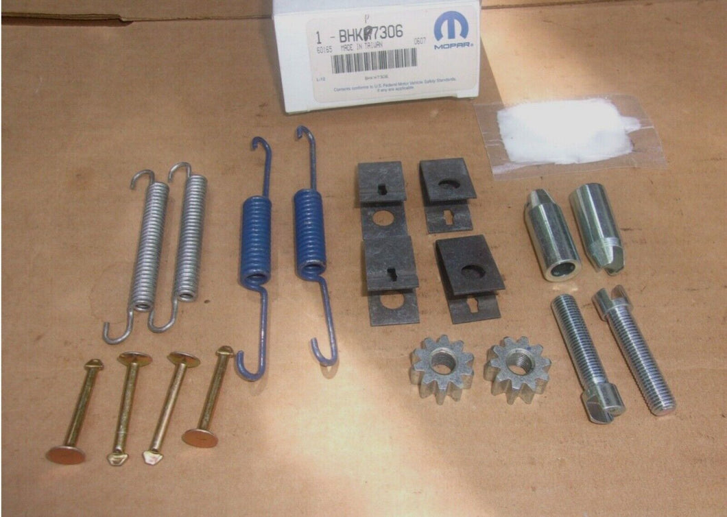 1999-2004 Jeep Grand Cherokee NOS MoPar Rear Drum Brake Shoe HARDWARE KIT