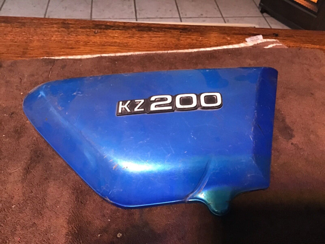 1978 Kawasaki KZ200 RH side cover panel plastic