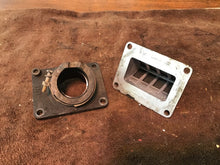Load image into Gallery viewer, 1978 Yamaha DT250 reeds intake manifold rubber intake

