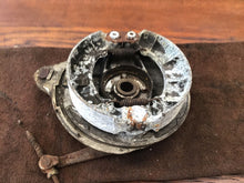 Load image into Gallery viewer, 1970 - 1974 Honda CB750 CB 750 rear brake hub drum shoes *
