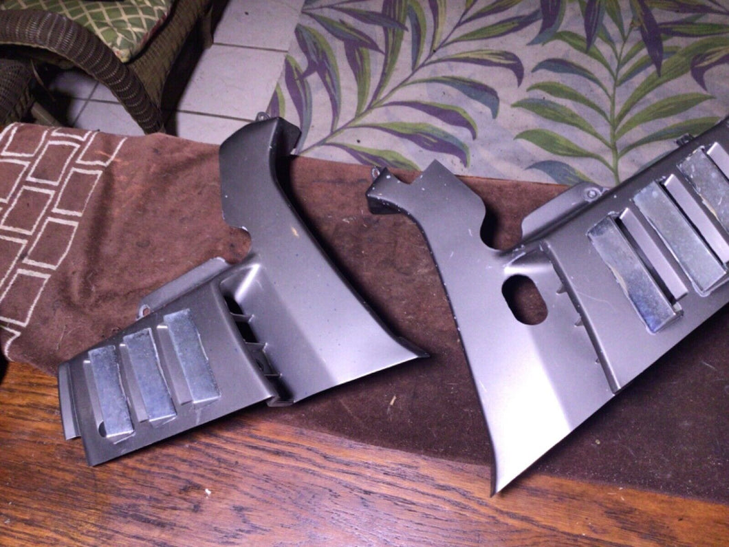 1984 - 1987 HONDA GOLDWING GL1200 LEFT RIGHT SIDE AIR VENT W/ TRIM BEZEL