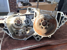 Load image into Gallery viewer, 1994 YZ250 YAMAHA 1996  CRANKCASE 1 LEFT

