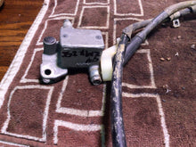 Load image into Gallery viewer, 1989-1996 SUZUKI RMX250 RMX 250 FRONT BRAKE MASTER CYLINDER &amp; LEVER 59600-05D00
