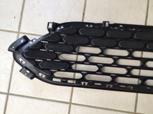 Load image into Gallery viewer, For Ford Escape 2022 Ford LJ6Z8200AA Front Grille
