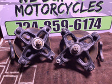 Load image into Gallery viewer, 1986 SUZUKI LT230S LEFT FRONT WHEEL HUB SPINDLE KNUCKLE LT 230S 230E 1985-1993
