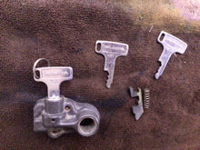 Load image into Gallery viewer, SL350 Ignition Key Switch Set Fork Lock CB350 CB450 CB750 CL450 (See Descript)

