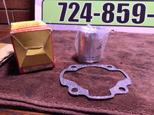 Load image into Gallery viewer, Piston &amp; Rings + 1.00mm + .040&quot; G3 G3SS G3TR 13027-038 13024-024    Kawasaki NOS

