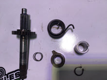 Load image into Gallery viewer, 1983 Honda XR 100 R XR100 XR100R / Original OEM Nice KICK START SHAFT KICKER
