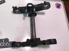 Load image into Gallery viewer, 1998 Honda CBR600F3 FRONT UPPER LOWER FORKS CLAMP TRIPLE TREE STEM
