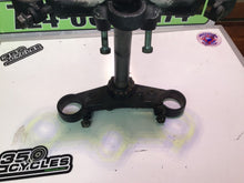 Load image into Gallery viewer, 1998 Honda CBR600F3 FRONT UPPER LOWER FORKS CLAMP TRIPLE TREE STEM
