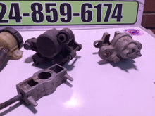 Load image into Gallery viewer, 1998 Honda CBR600 F3 rear brake caliper front brake caliper cores rear brake res
