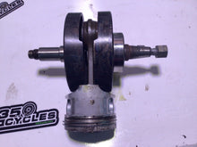 Load image into Gallery viewer, 1978 SUZUKI SP370 SP 370 CRANKSHAFT CRANK + GOOD SMOOTH BEARING - GOOD THREADS
