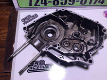 Load image into Gallery viewer, 1978 Suzuki SP 370 SP370 left crankcase crank case LH

