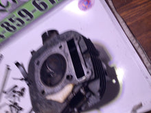 Load image into Gallery viewer, 1978 SUZUKI SP370 SP 370 CYLINDER HEAD + GOOD VALVES + Guides Tensioner Cam
