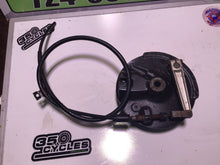 Load image into Gallery viewer, 1978 SUZUKI SP370 FRONT BRAKE PANEL SHOE 54210-32422
