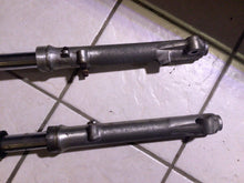 Load image into Gallery viewer, 1978 SUZUKI SP370 SP 370 Front forks triple tree suspension
