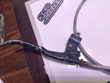 Load image into Gallery viewer, 1972 Honda SL350 SL 350 Clutch Actuator / Sprocket Cover Code
