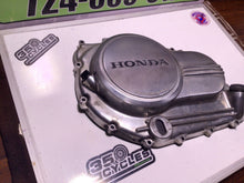 Load image into Gallery viewer, 1985 Honda Magna 700 VF700C VF 700 V45 engine side clutch cover
