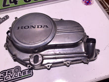 Load image into Gallery viewer, 1985 Honda Magna 700 VF700C VF 700 V45 engine side clutch cover
