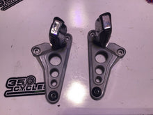 Load image into Gallery viewer, ORIGINAL OEM 198 HONDA MAGNA V45 Set  REAR PASSENGER FOOT PEGS &amp; MOUNTS
