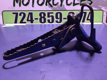 Load image into Gallery viewer, 1985 - 1988 Suzuki Quad Sport LT230 Foot PegRests 230S
