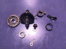Load image into Gallery viewer, 89 90 91 SUZUKI RM125 KICK START RATCHET SHAFT SPINDLE &amp; IDLE GEAR ASSY
