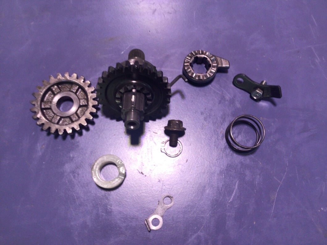 89 90 91 SUZUKI RM125 KICK START RATCHET SHAFT SPINDLE & IDLE GEAR ASSY