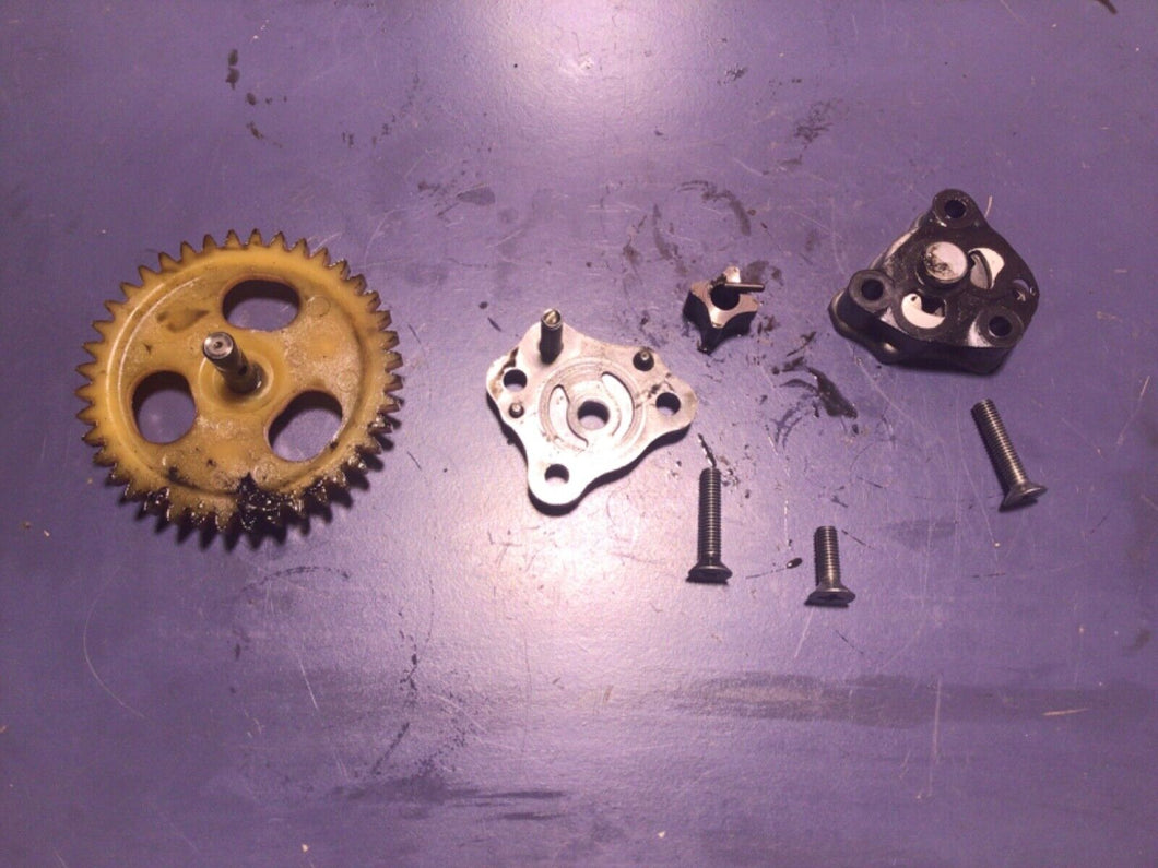 2000 YAMAHA WARRIOR RAPTOR 350 1988-2013 OIL PUMP GEAR ASSEMBLY 1UY-13300-00-00