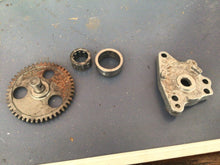 Load image into Gallery viewer, 87 And up Kawasaki Mojave 250 94 Oil Pump parts 16082-1082 33039
