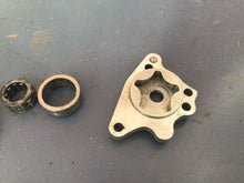 Load image into Gallery viewer, 87 And up Kawasaki Mojave 250 94 Oil Pump parts 16082-1082 33039
