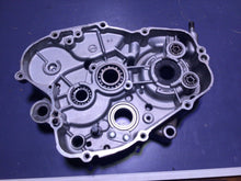 Load image into Gallery viewer, 2003 KAWASAKI KX 100 RIGHT  ENGINE CASE SET (A) 03 KX100 BIG WHEEL
